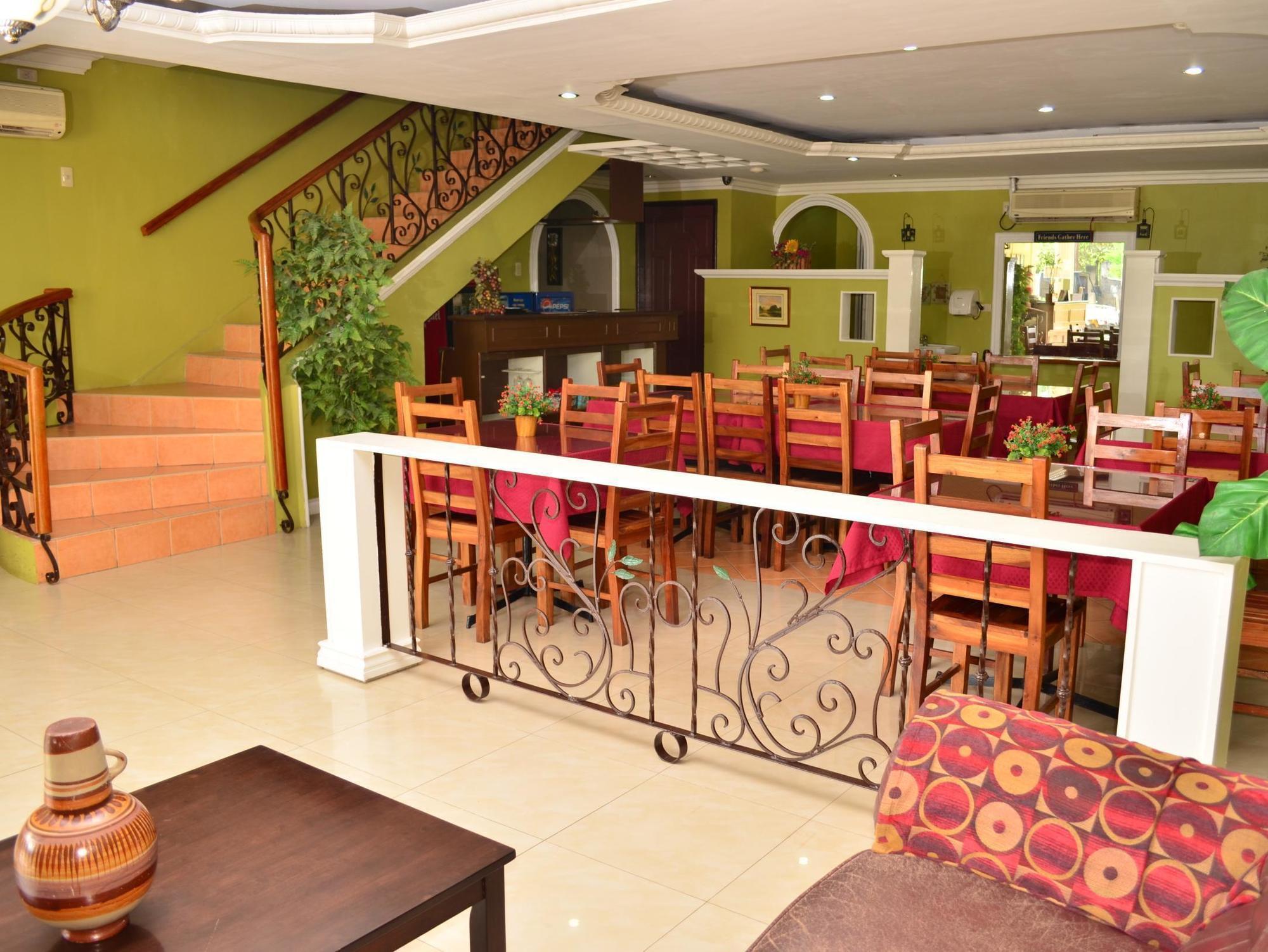 El Portal Inn تاغبيلاران سيتي المظهر الخارجي الصورة